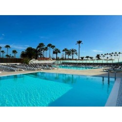 HL Miraflor Suites Hotel