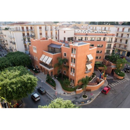 Artemis Hotel