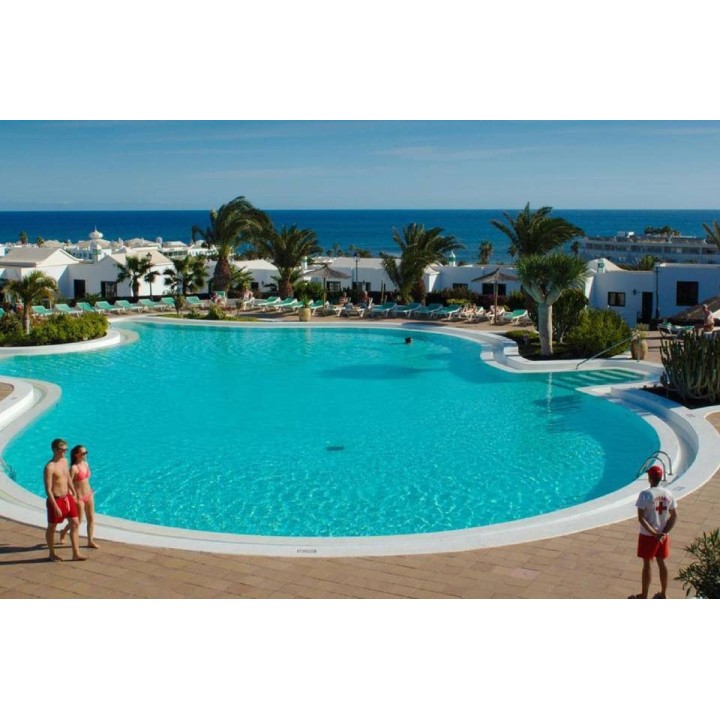 •	ILUNION Costa Sal Lanzarote