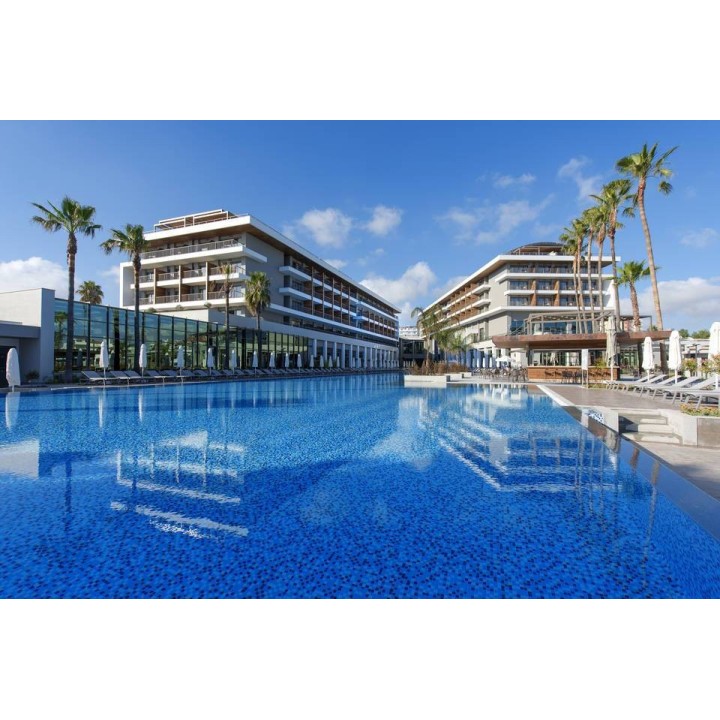 Acanthus Cennet Barut Collection