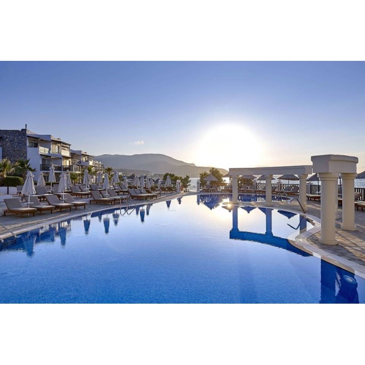 Alexander Beach Hotel & Village Resort