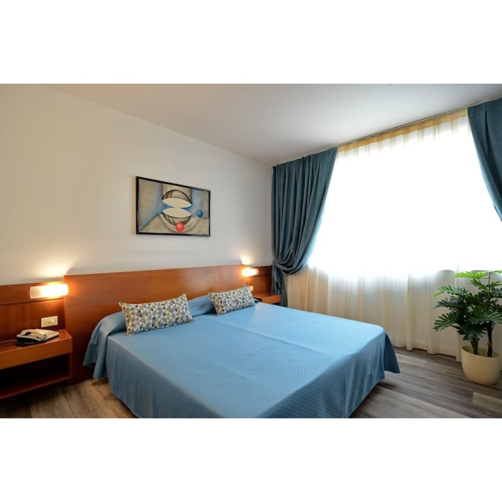 Berlin - Castelnuovo del Garda - Hotel Krystal