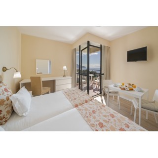 Berlin - Funchal - Dorisol Mimosa Studio Hotel