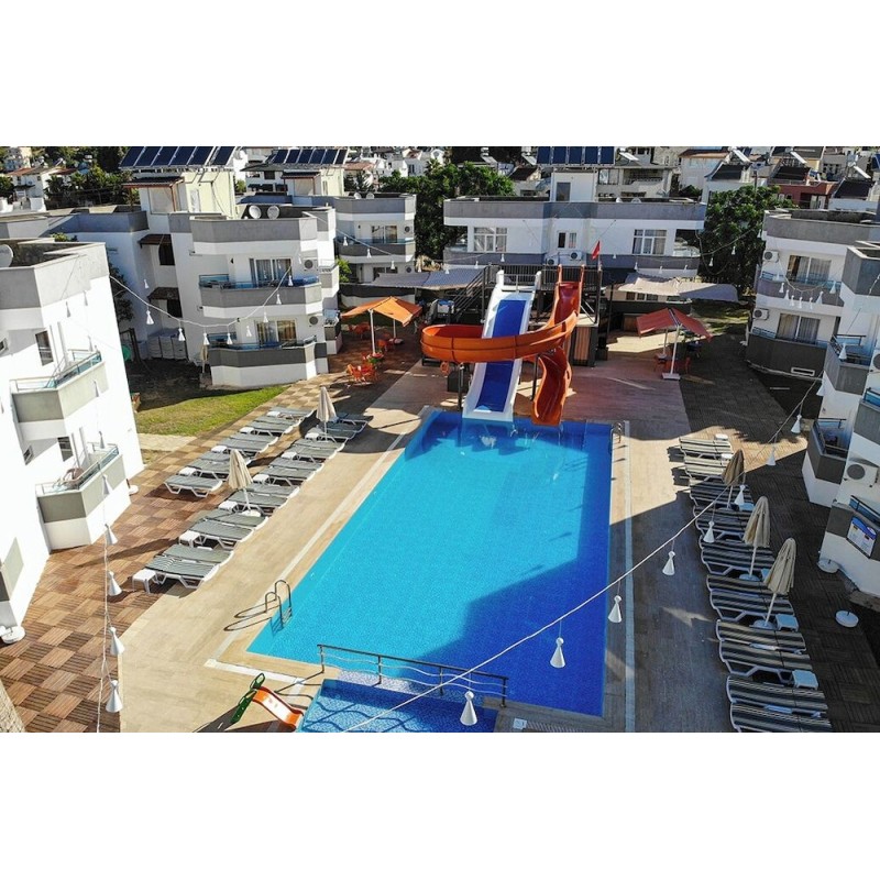 Berlin - Okurcalar - Throne Beach Resort & Spa