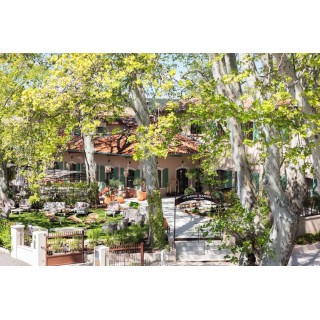 Berlin - Vitrolles - Hôtel et Restaurant La Bastide Bourrelly - Mathias Dandine