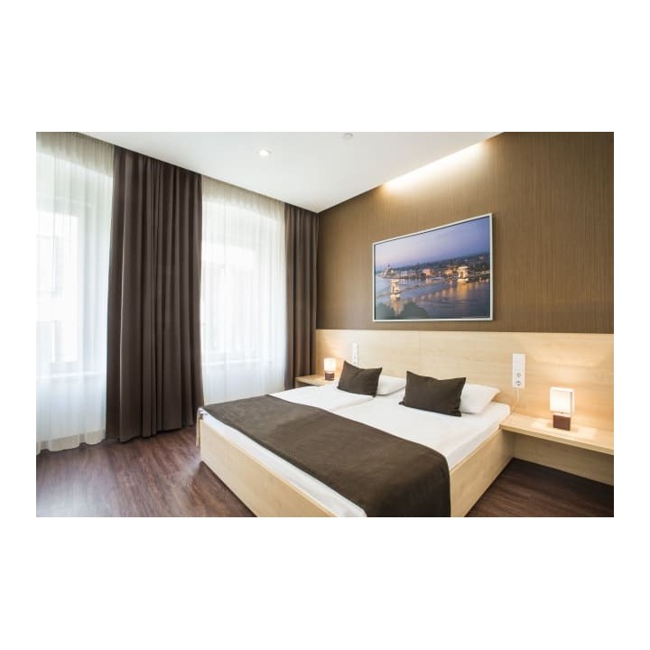 Promenade City Hotel