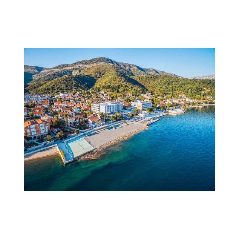 Carine Hotel Delfin