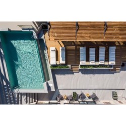 Casa D'Irene Deluxe Hotel