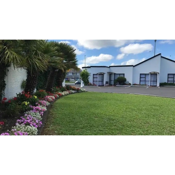 Cascades Motor Lodge