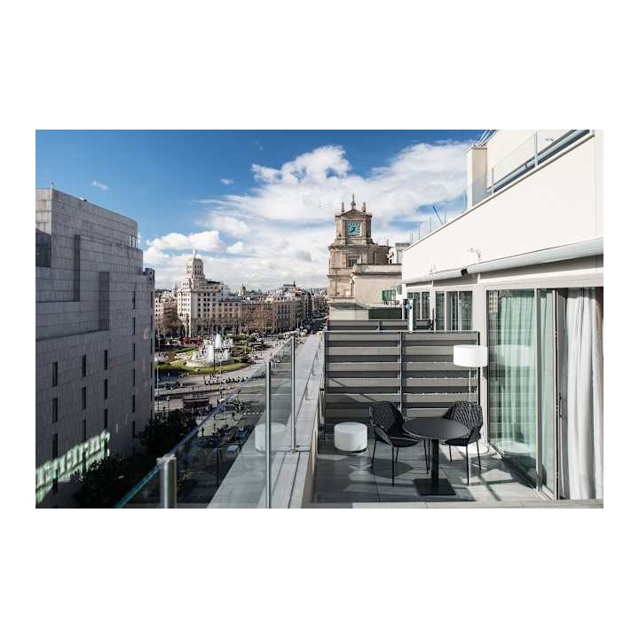 Catalonia Square Hotel