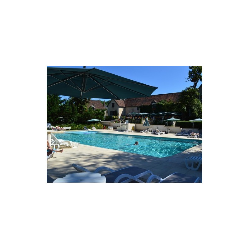 Château De Lacomté Country Club Camping