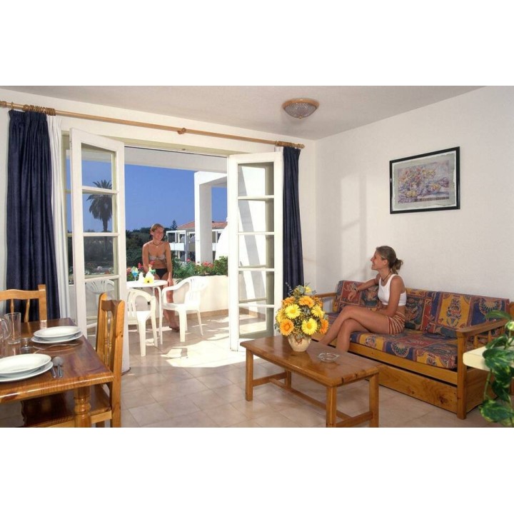 Checkin Apartamentos Laurisilva