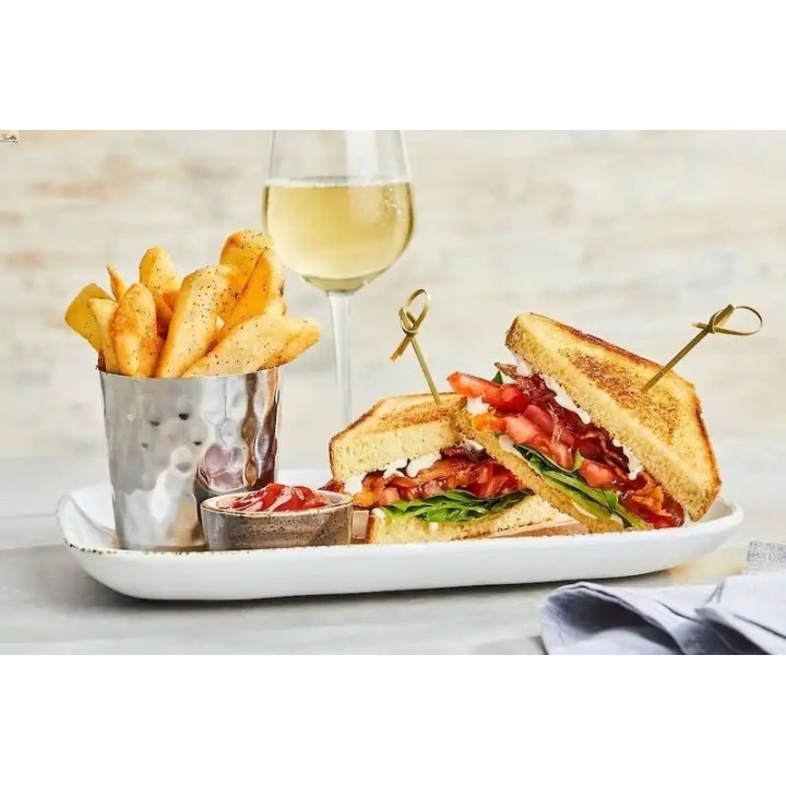 Courtyard by Marriott Edgewater NYC Area