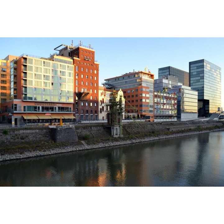 Courtyard Düsseldorf Hafen
