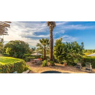 De Leeuwenhof Estate