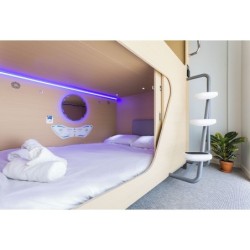 Düsseldorf - Andalusien West, Spanien - Urban Cube Hostel Sevilla