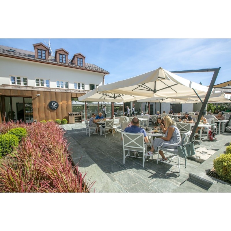 Düsseldorf - Cetinje - Hotel Gradska Cetinje