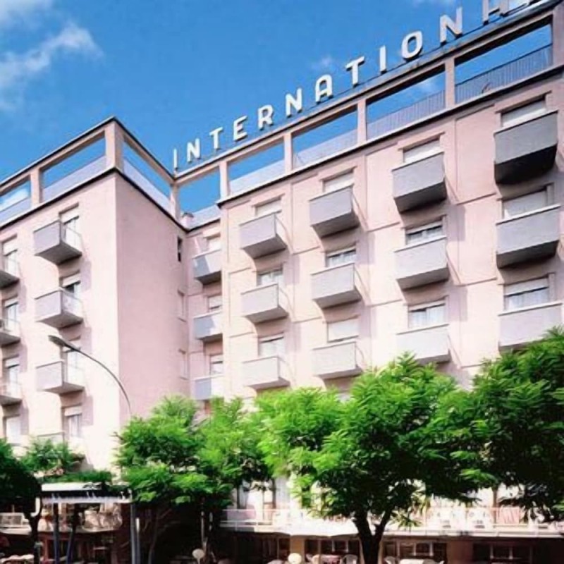 Düsseldorf - Emilia-Romagna, Italien - c-hotels International