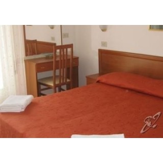 Düsseldorf - Emilia-Romagna, Italien - Hotel Cirene