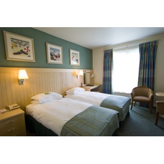 Düsseldorf - Jersey airport - Merton Hotel