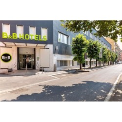 Düsseldorf - Mailand - B&B HOTEL Milano Ornato