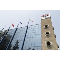 Düsseldorf - Mailand - iH Hotels Milano Blu Visconti