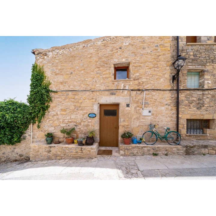 Ferienwohnung in Forès ab 59€ pro Nacht