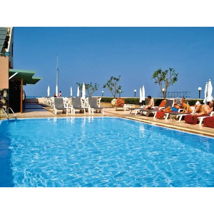 Flipper Lodge