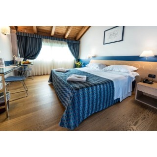 West Point Airport Hotel