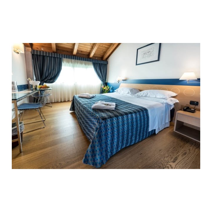 West Point Airport Hotel