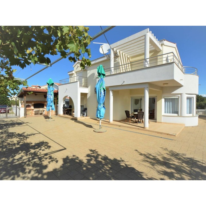 Ferienwohnung in Pirovac ab 54€ pro Nacht