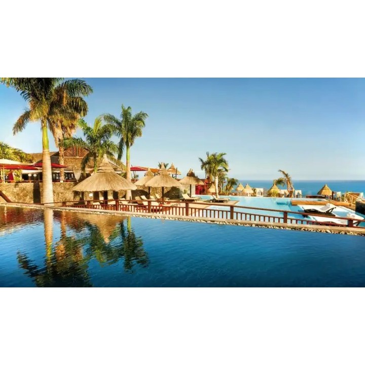 Palm Hotel & Spa