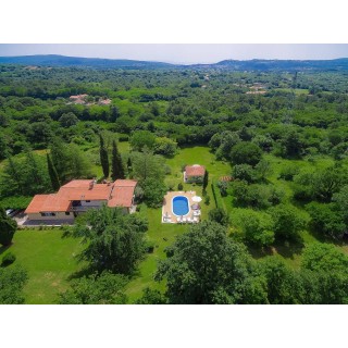 Ferienwohnung in Vinez ab 56€ pro Nacht