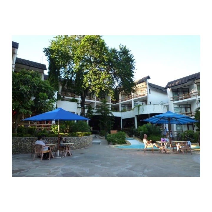 Traveller's Beach Hotel