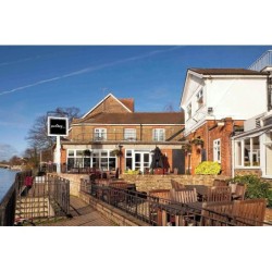 Frankfurt - Heathrow - Sunday London Staines-upon-Thames Heathrow T5