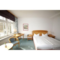 Frankfurt - Heringsdorf - Meeressterne Hotel Idyll Am Wolgastsee