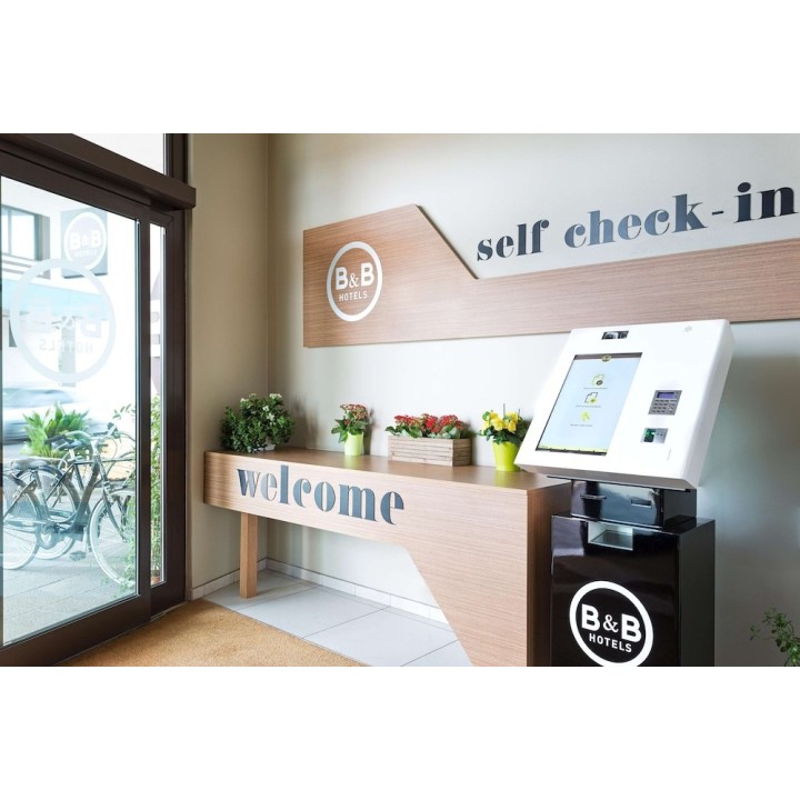 Frankfurt - Mailand - B&B Hotel Milano-Monza