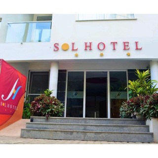 Frankfurt - Praia, Insel von Santiago - Sol Hotel
