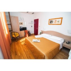Frankfurt - Siena - Hotel La Colonna