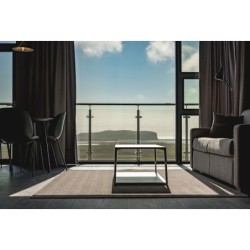 Frankfurt - Vik i Myrdal - Black Beach Suites