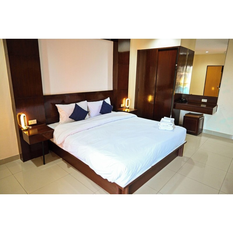 Hamburg - Pattaya - Royal Star Suites pattaya