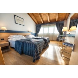 Hamburg - Verona - West Point Airport Hotel