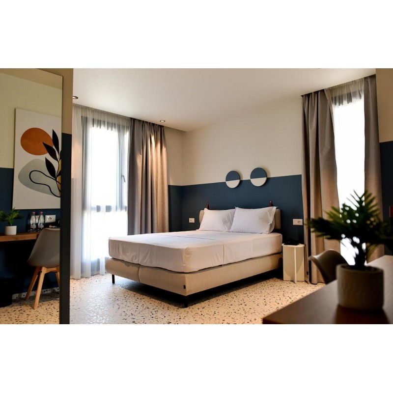Hamburg - Vlorë - Rich Boutique Hotel