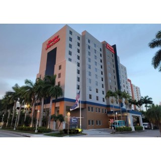 Hampton Inn & Suites Miami-Airport South-Blue Lagoon