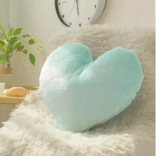 Herzkissen » Kuschelkissen 45 x 45 cm » weiches Herz Kissen » Dekokissen » Zierkissen aus Kunstfell - Mint