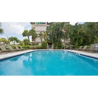 Holiday Inn Express & Suites Ft Lauderdale N - Exec Airport