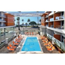 Shore Hotel