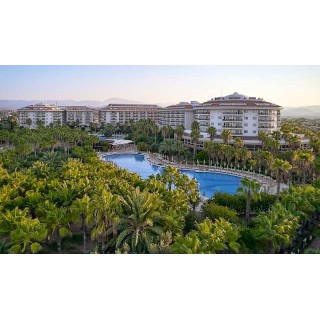 Seaden Sea World Resort & Spa