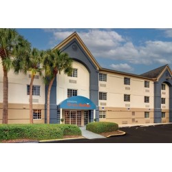 Hotel Candlewood Suites Miami Airport West