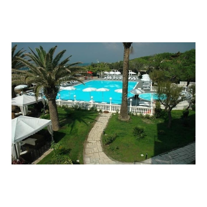 Hotel Domizia Palace